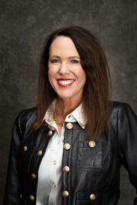 Headshot Julie Stadlbauer Updated (1)